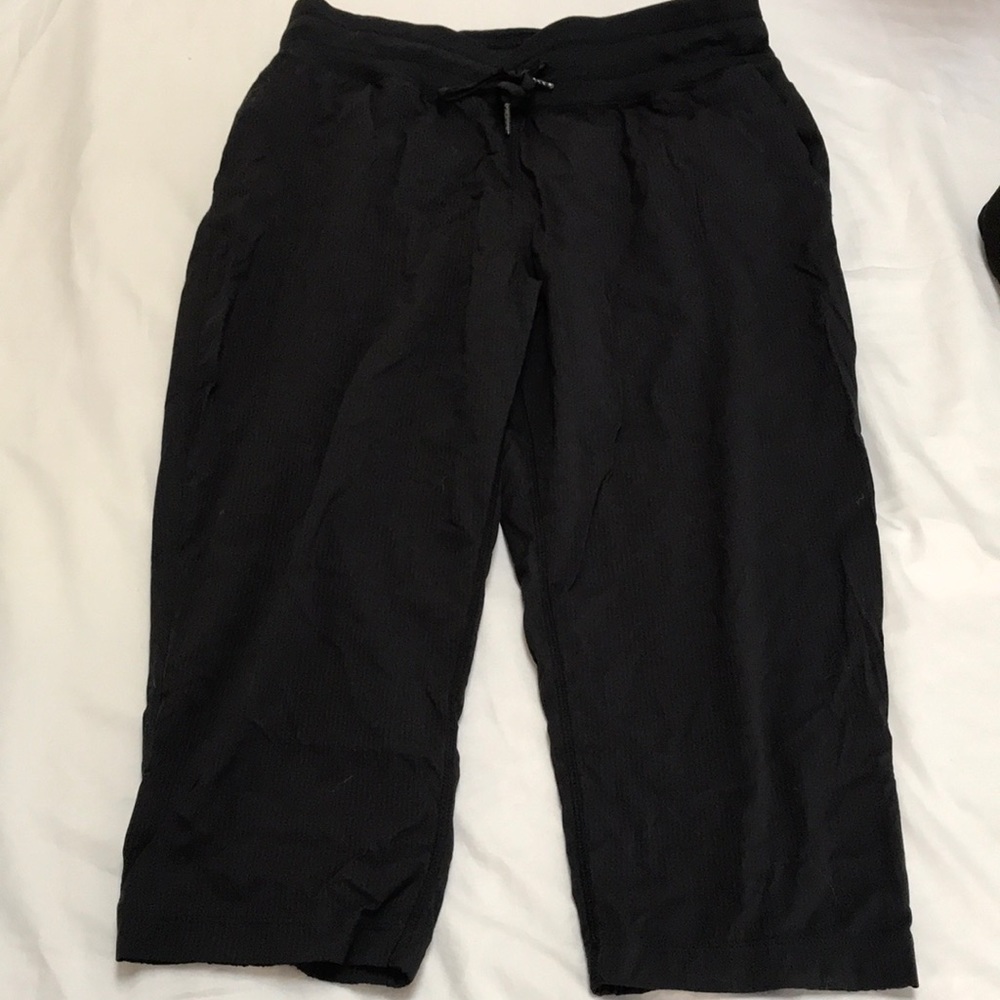 Lululemon Capri dance pant black size 8